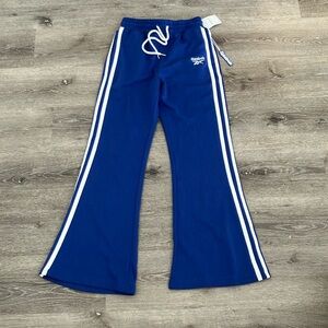 Reebok women’s Blue and White Joggers pants with Athletic Style Size:XS